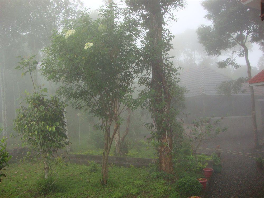 Hotel Beaumont Plantation Retreat Thekkady Esterno foto
